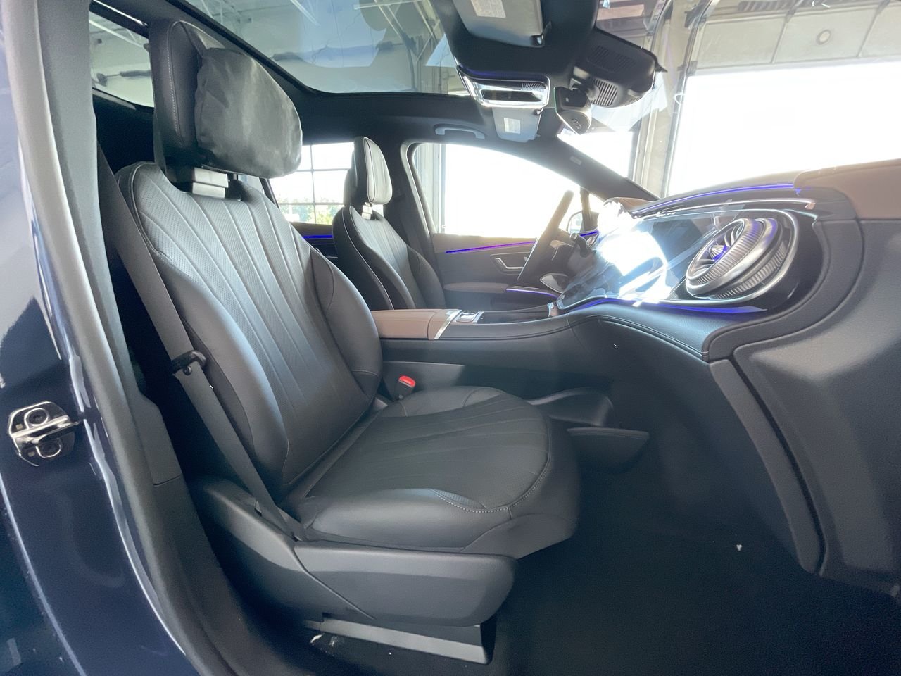 New 2023 Sodalite Blue Metallic Mercedes-Benz EQS 450 4MATIC image 34