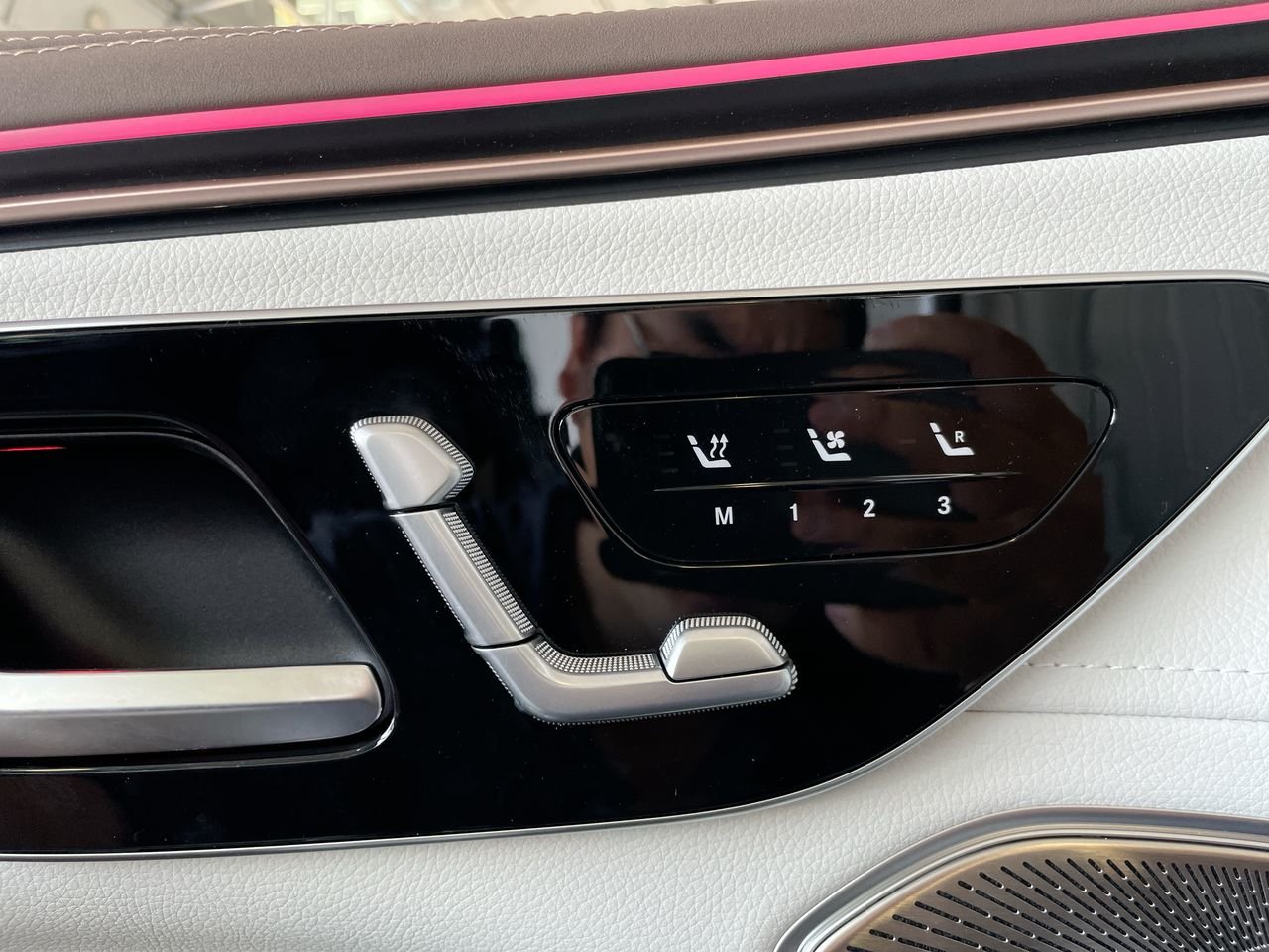 New 2023 Polar White Mercedes-Benz EQS 450 4MATIC image 20