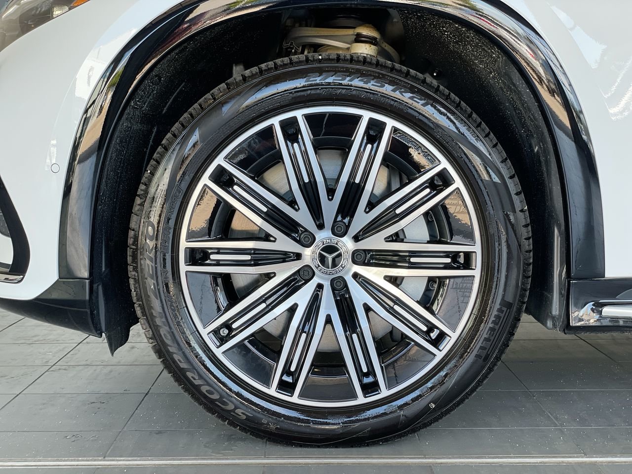 New 2023 Polar White Mercedes-Benz EQS 450 4MATIC image 18