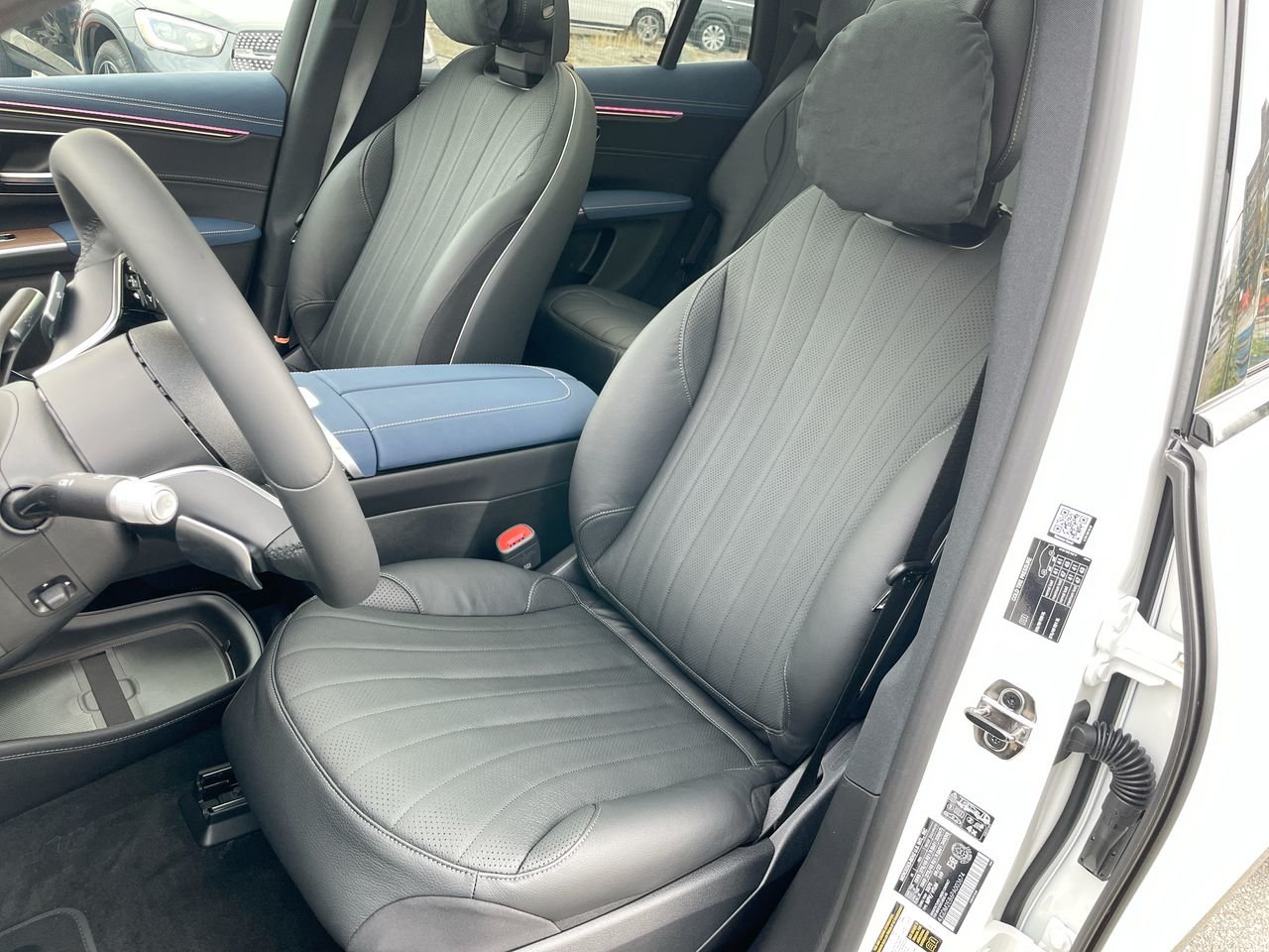 Used 2023 Polar White Mercedes-Benz 450 SUV (Post-August Production) image 19