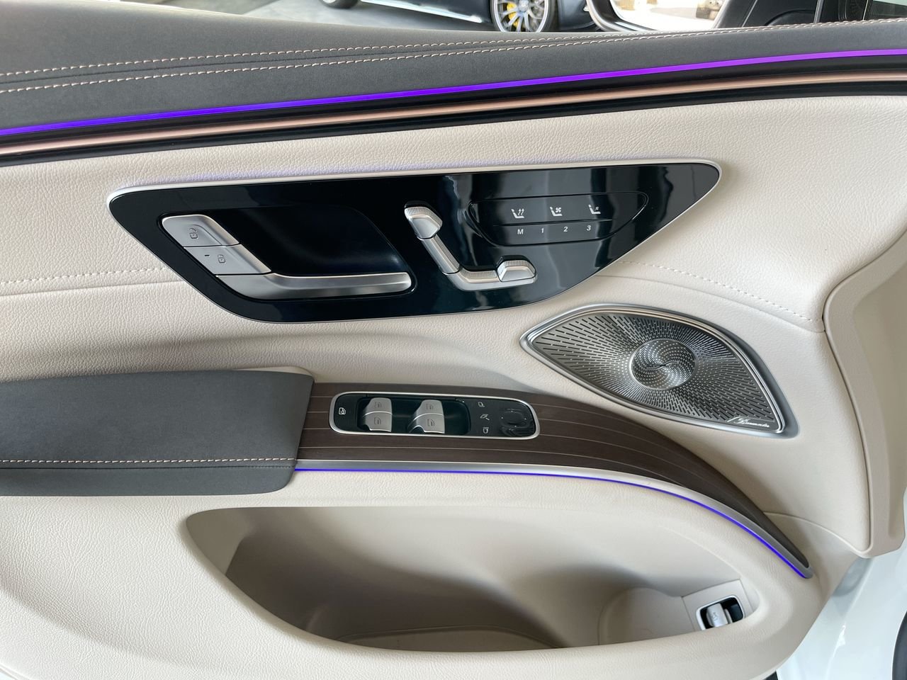 New 2023 Polar White Mercedes-Benz EQS 450 4MATIC image 21