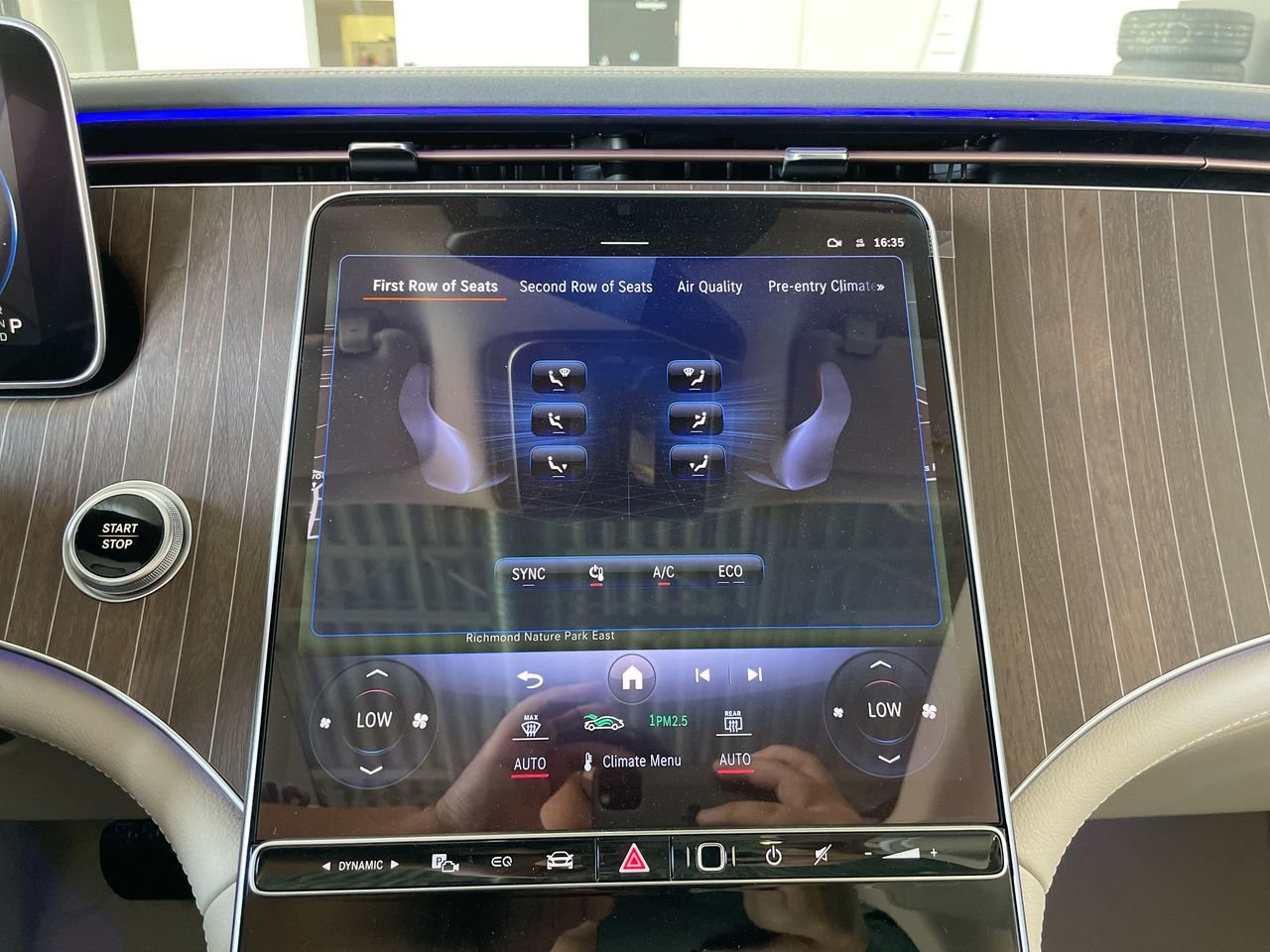New 2023 Polar White Mercedes-Benz EQS 450 4MATIC image 27