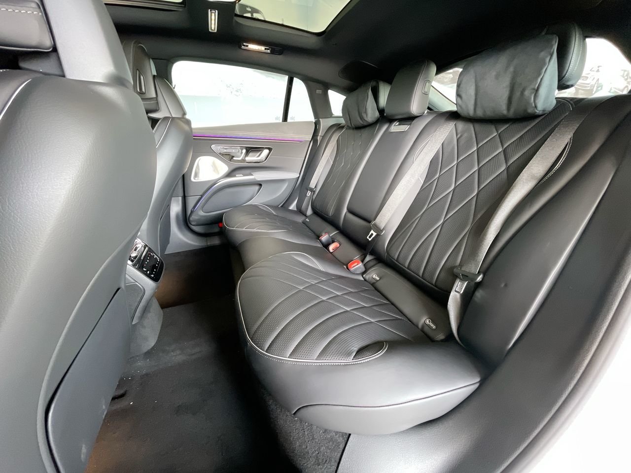 New 2023 Polar White Mercedes-Benz AMG EQS image 31