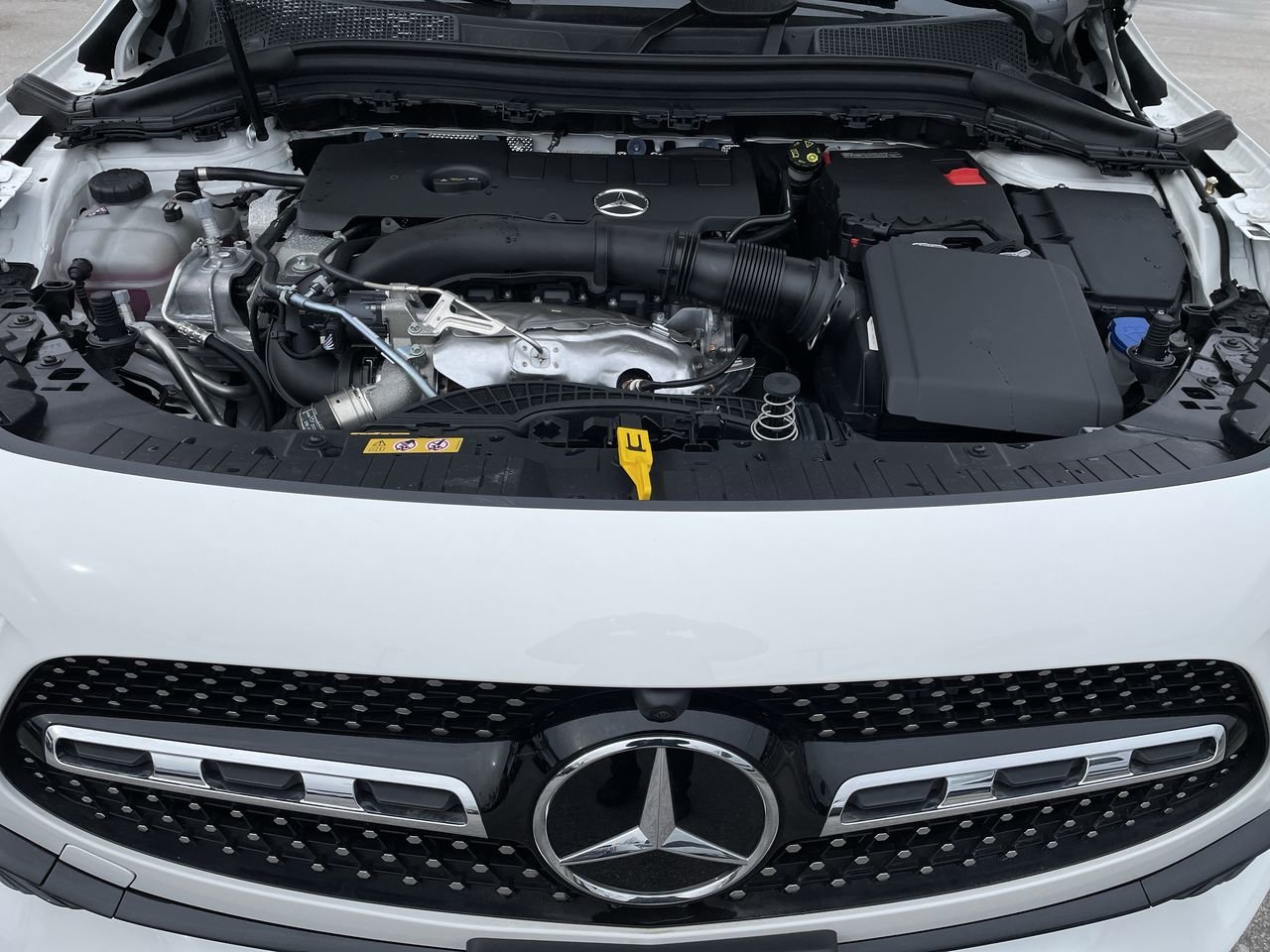 New 2023 Polar White Mercedes-Benz 250 4MATIC image 20