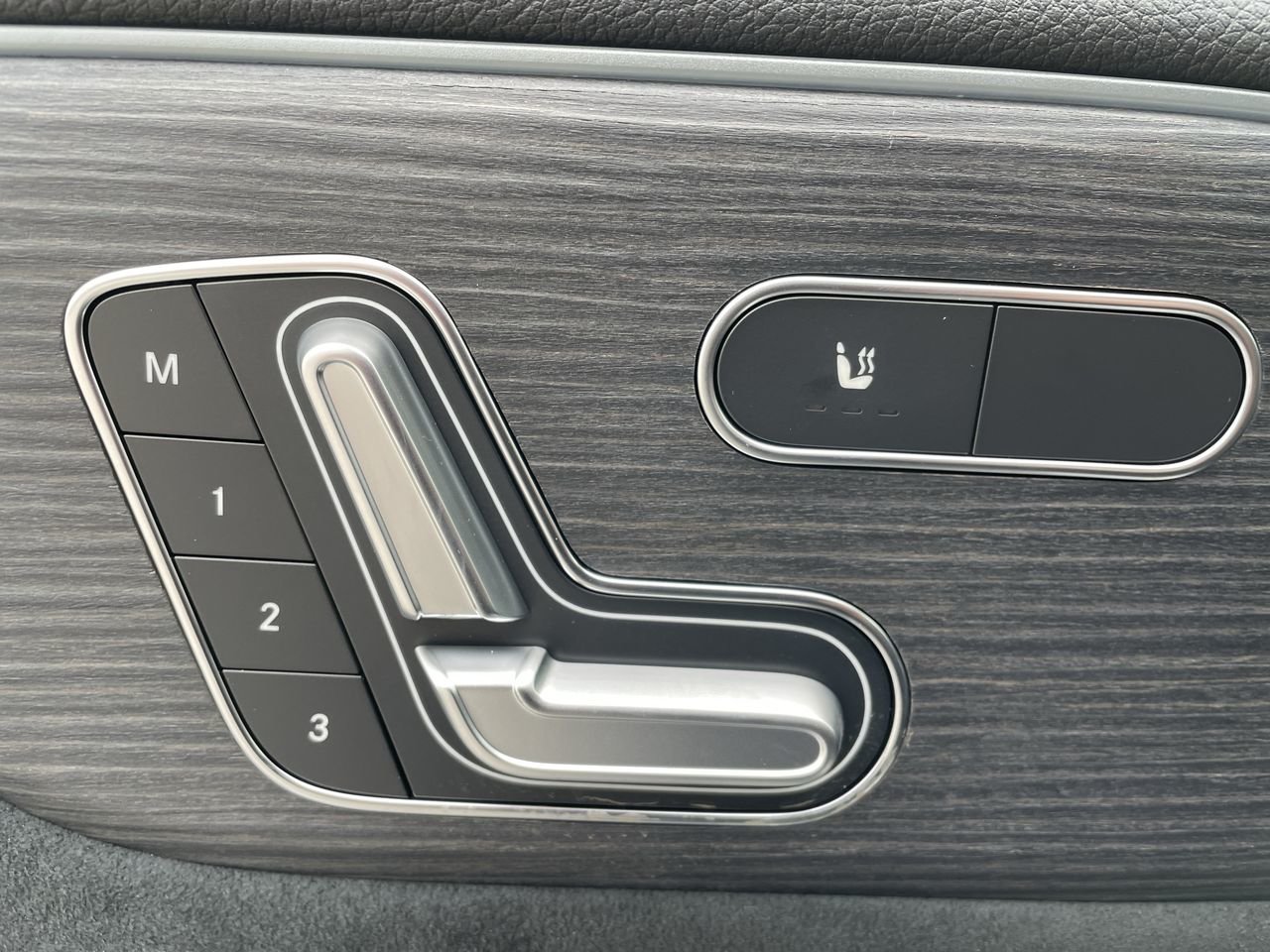 New 2023 Polar White Mercedes-Benz 250 4MATIC image 22
