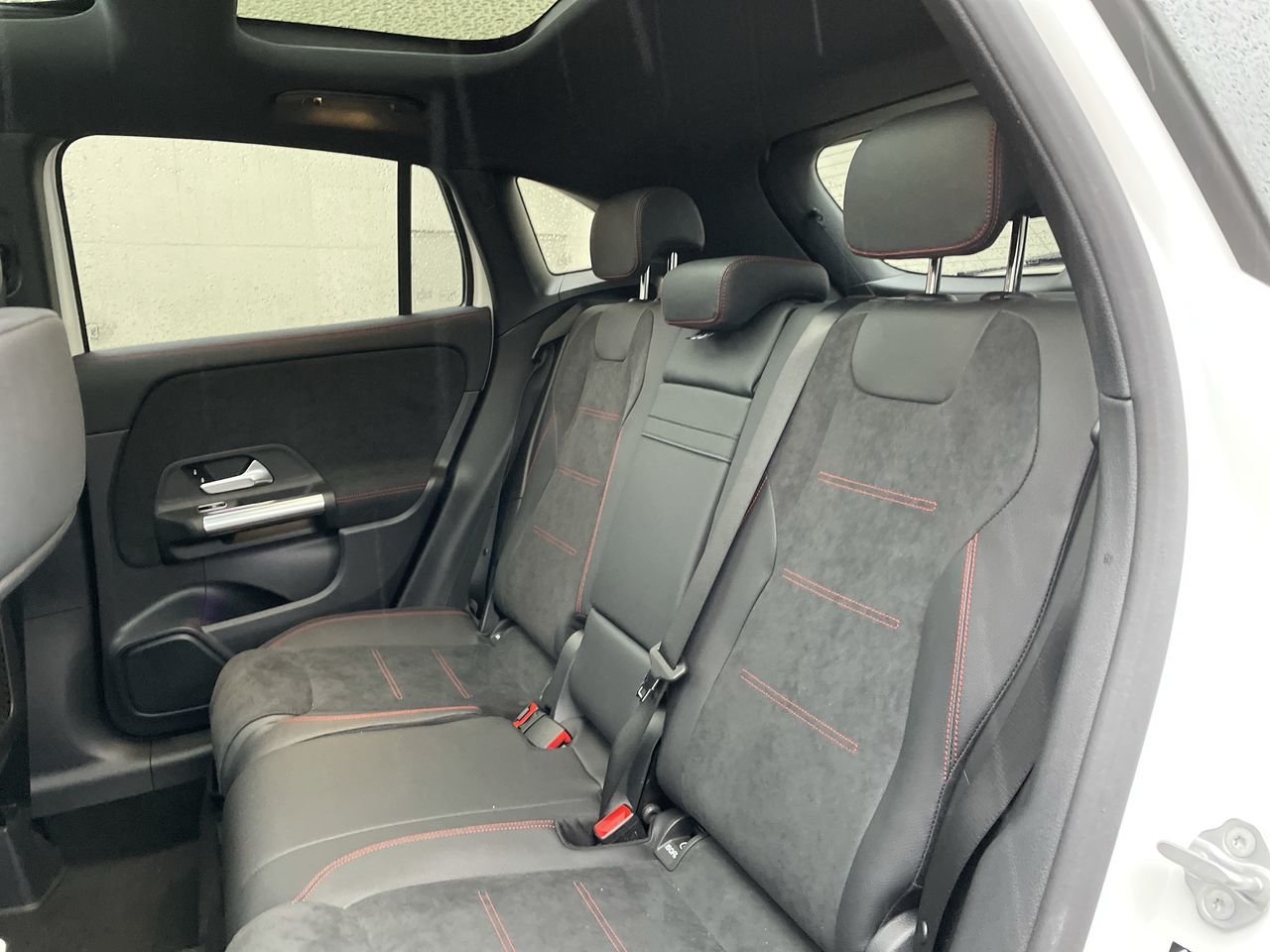 New 2023 Polar White Mercedes-Benz 250 4MATIC image 33