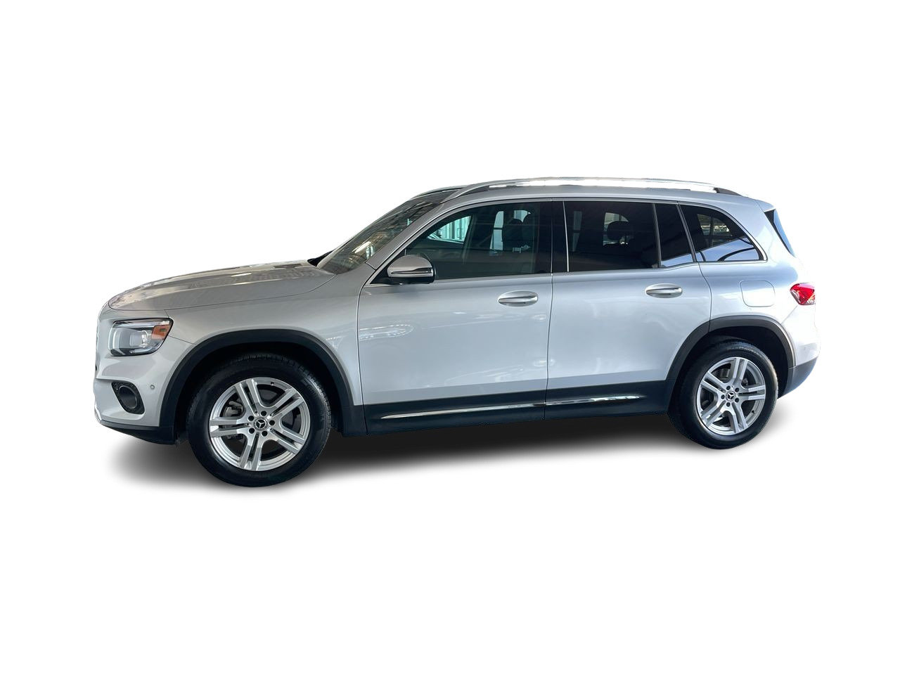Certified Used 2022 Iridium Silver Met Mercedes-Benz 4MATIC SUV image 6