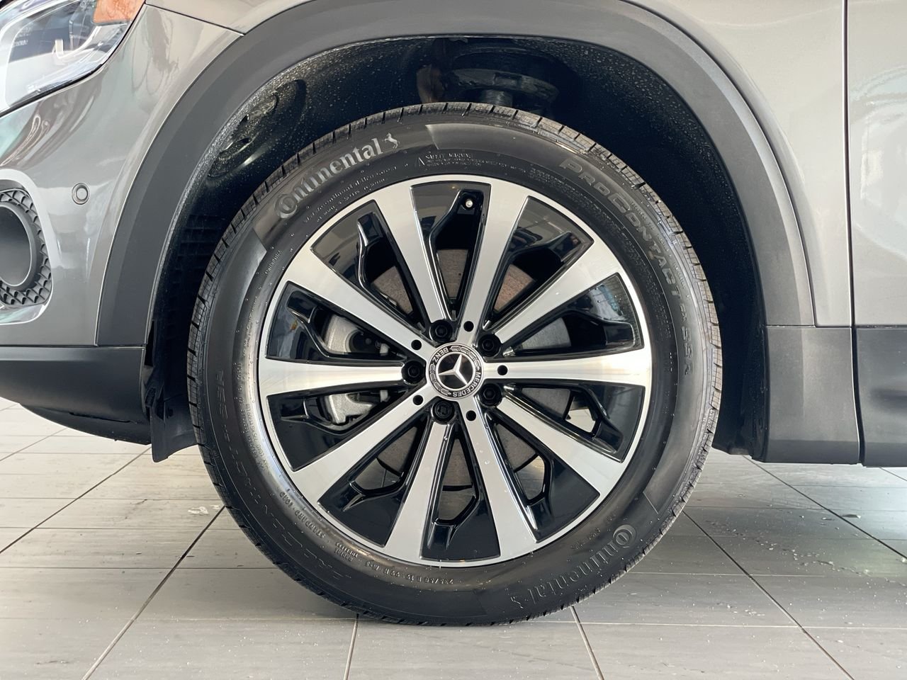 Used 2023 Mountain Grey Metallic Mercedes-Benz 4MATIC SUV image 18