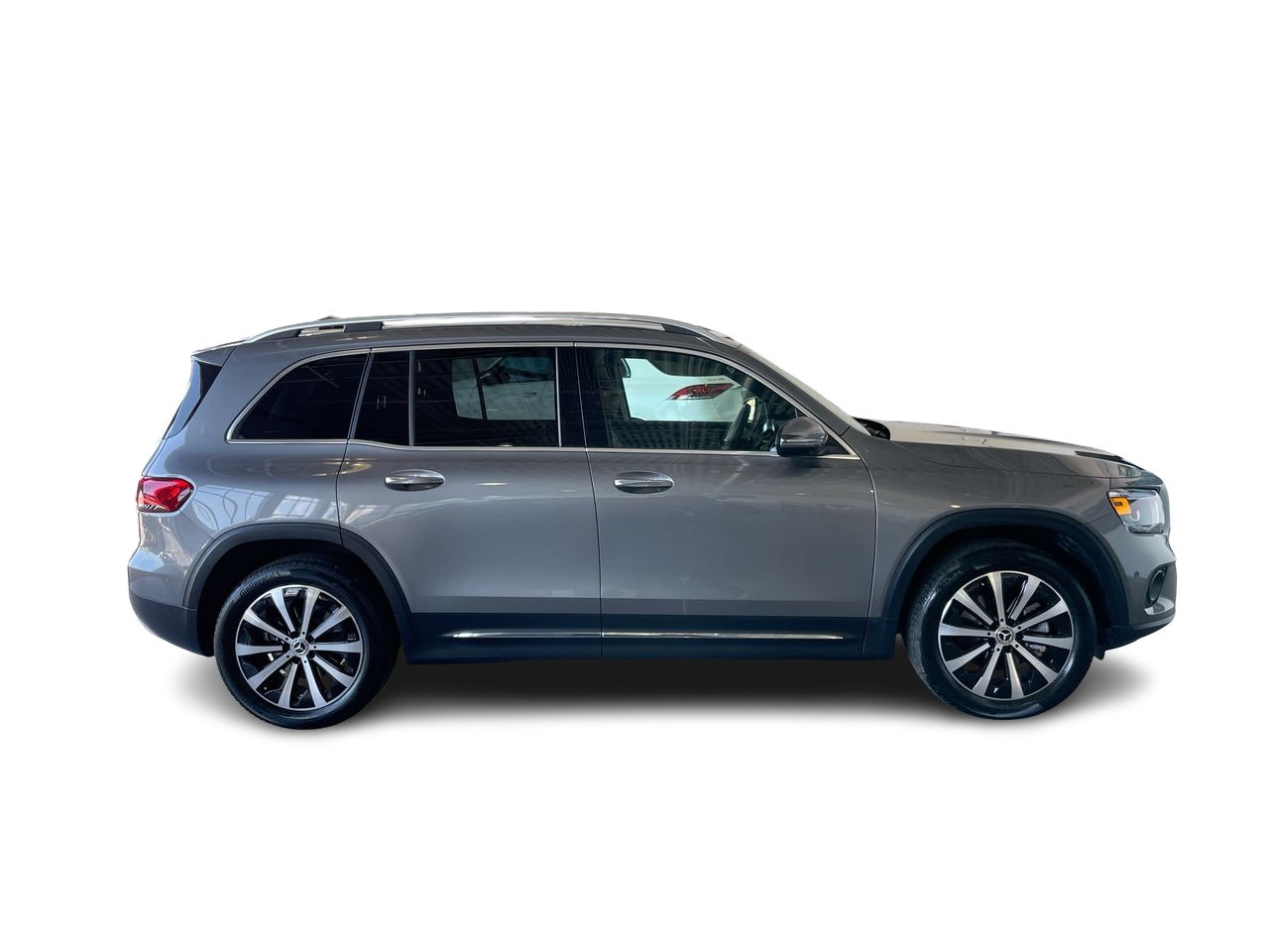 Used 2023 Mountain Grey Metallic Mercedes-Benz 4MATIC SUV image 15