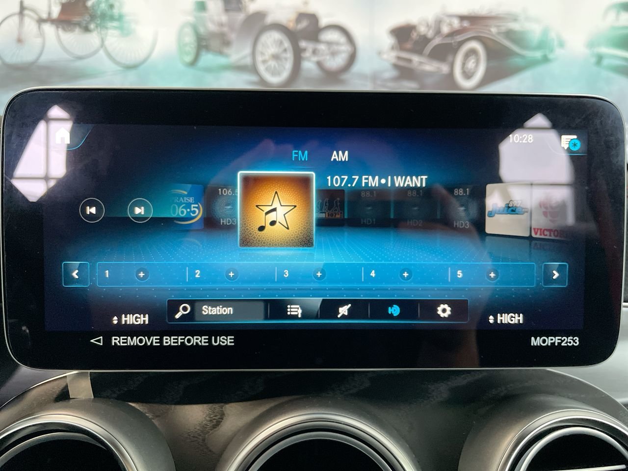 Used 2023 Obsidian Black Metallic Mercedes-Benz 4MATIC Coupe image 24