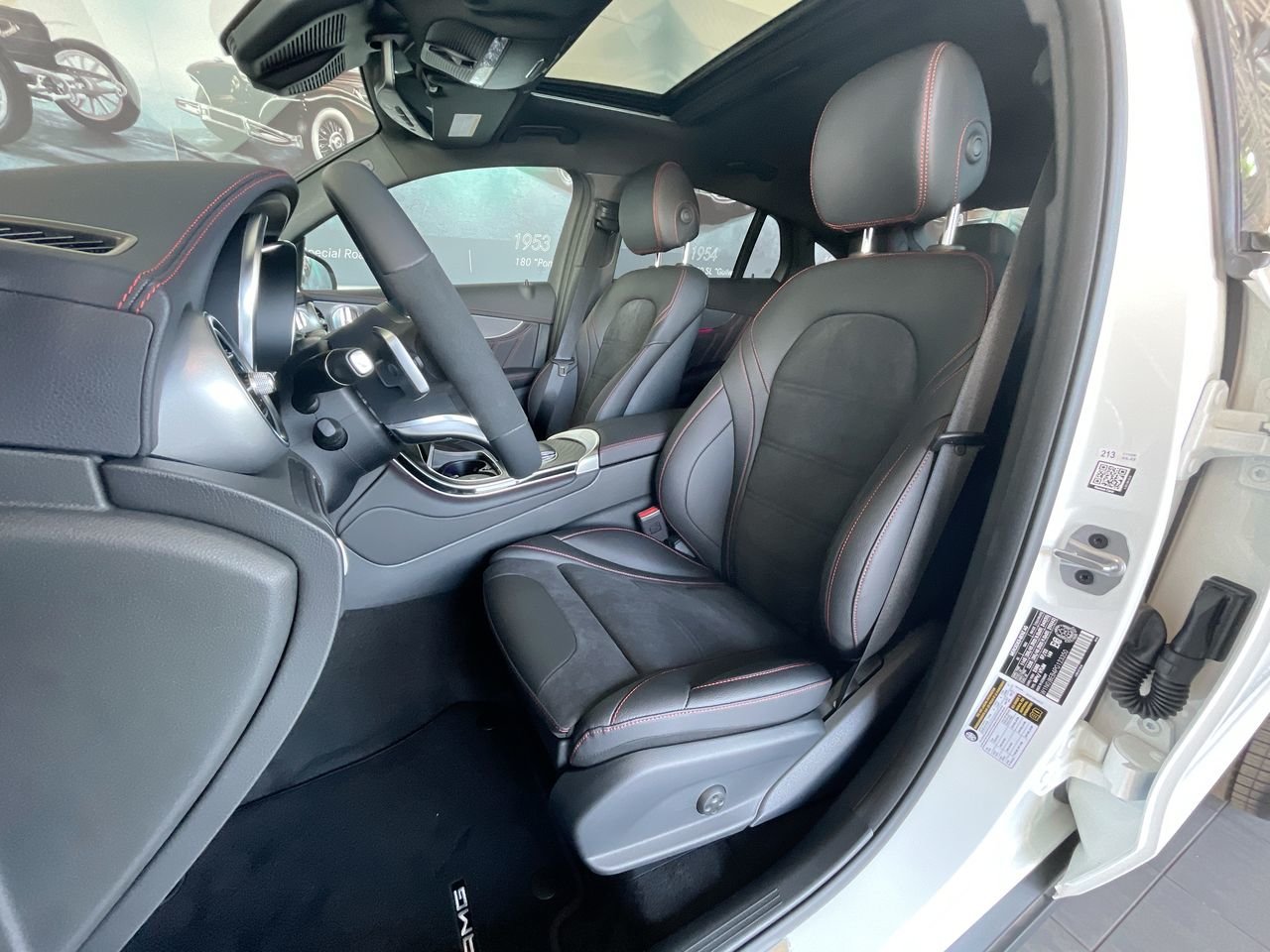 Used 2023 Polar White Mercedes-Benz 4MATIC Coupe image 19
