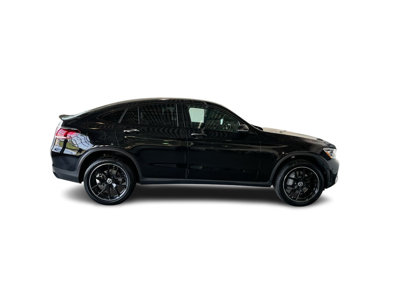 Used 2023 Obsidian Black Metallic Mercedes-Benz 4MATIC Coupe image 15