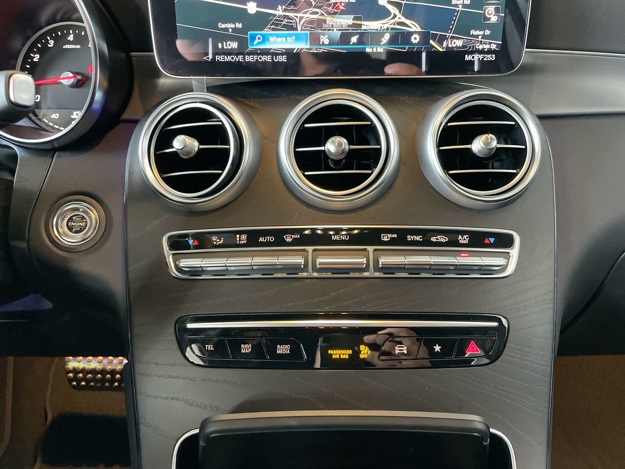 Used 2023 Obsidian Black Metallic Mercedes-Benz 4MATIC Coupe image 27