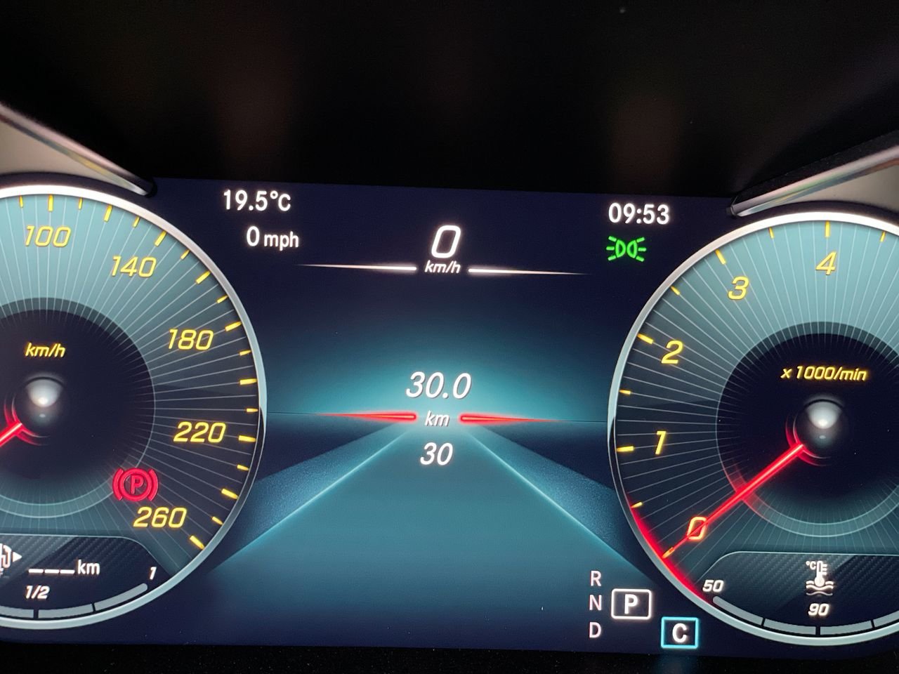 Used 2023 Polar White Mercedes-Benz 4MATIC Coupe image 23