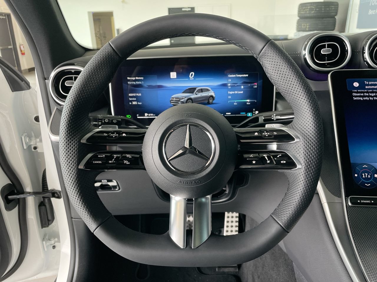 Used 2023 Polar White Mercedes-Benz 4MATIC SUV image 22