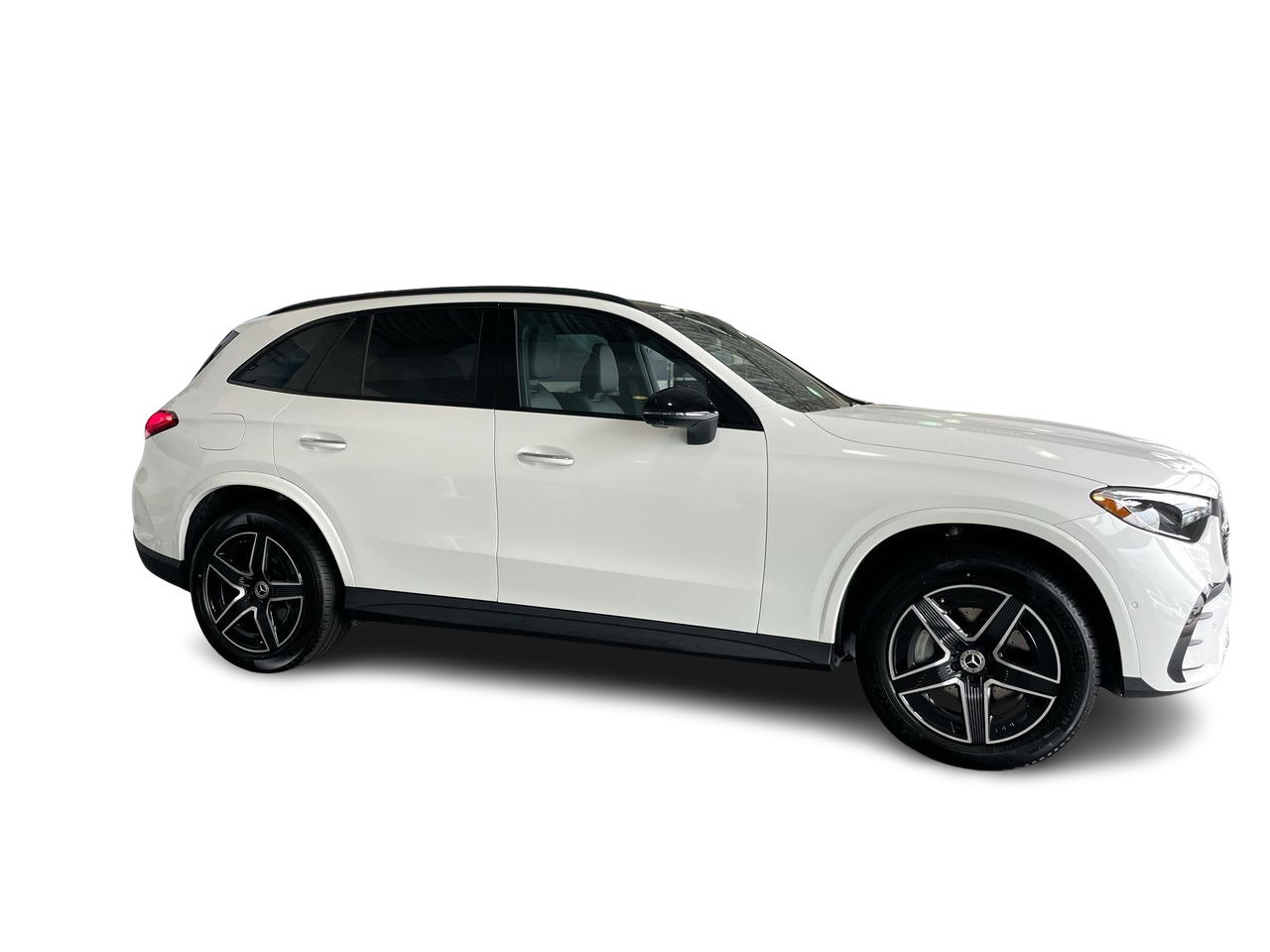 Used 2023 Polar White Mercedes-Benz 4MATIC SUV image 16