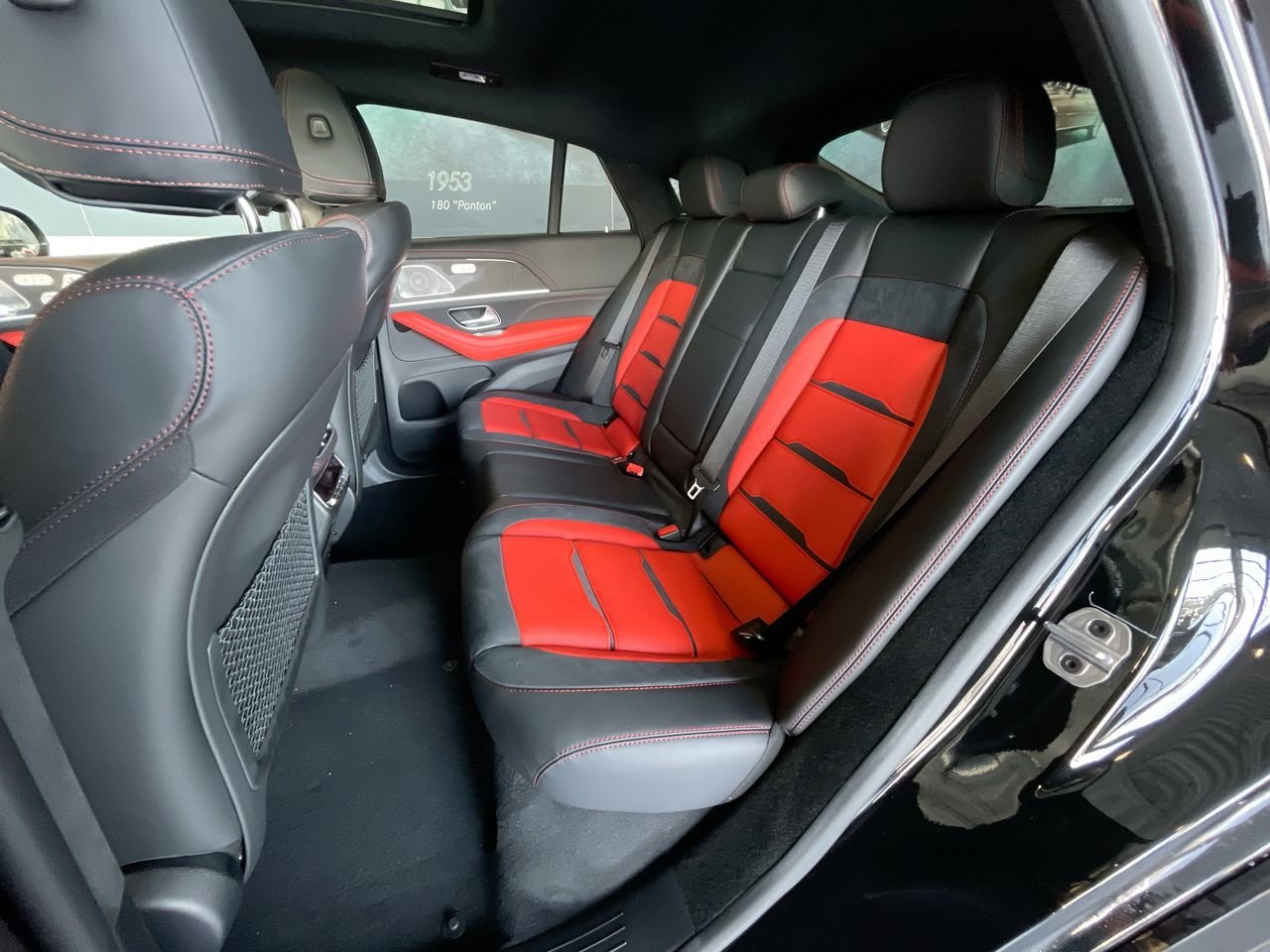 New 2023 Obsidian Black Metallic Mercedes-Benz GLE 63 C4MATIC+ image 32