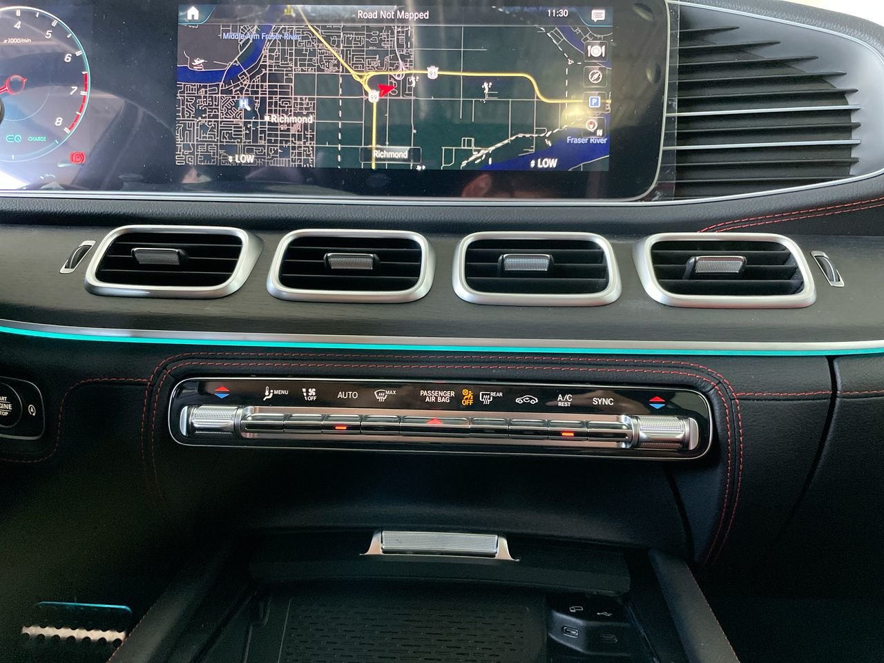 New 2023 Polar White Mercedes-Benz GLE 53 C4MATIC+ image 28