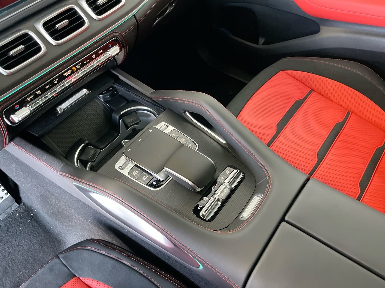 New 2023 Polar White Mercedes-Benz GLE 53 C4MATIC+ image 30