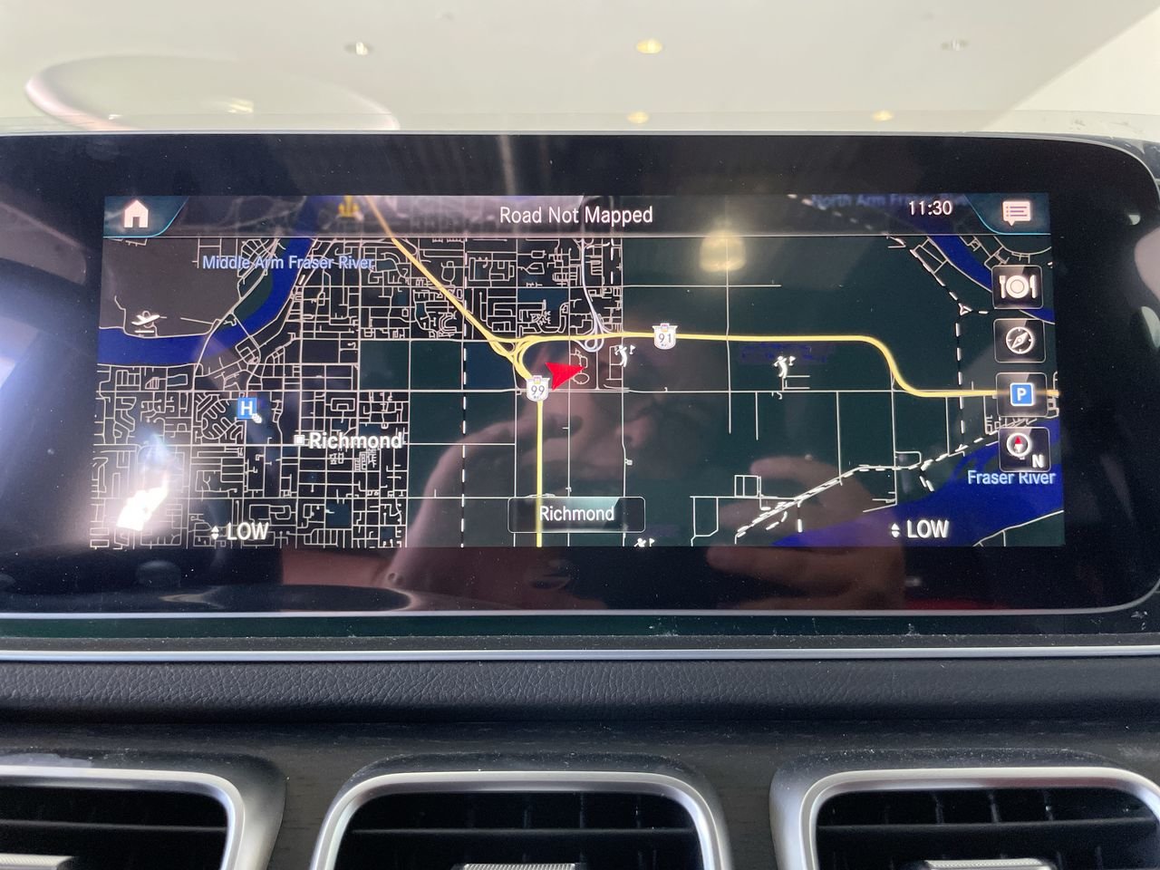 New 2023 Polar White Mercedes-Benz GLE 53 C4MATIC+ image 27