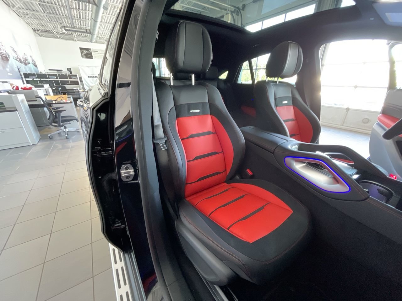 New 2023 Obsidian Black Metallic Mercedes-Benz GLE 63 C4MATIC+ image 35