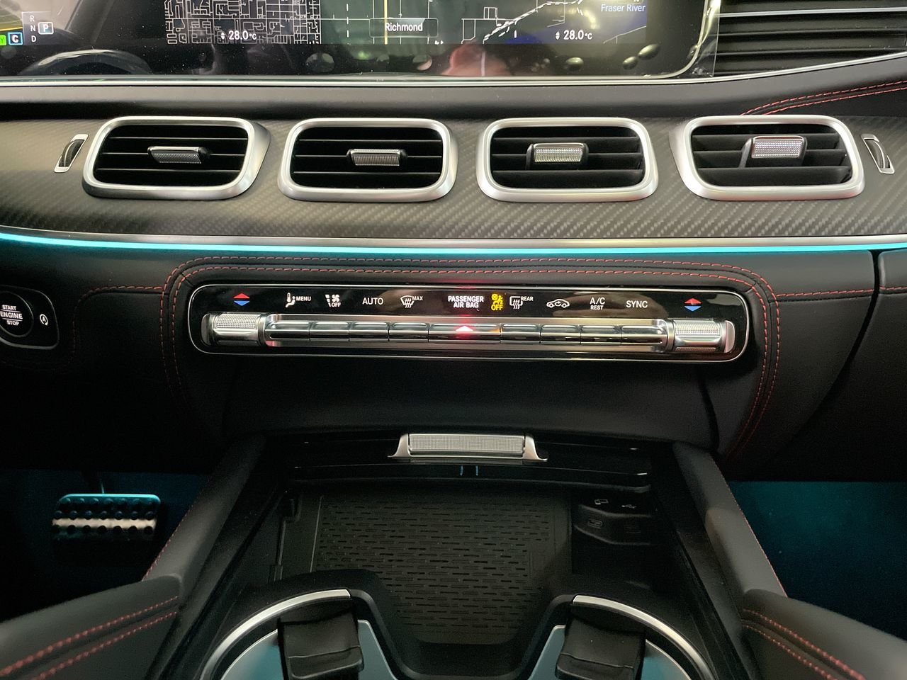 New 2023 Obsidian Black Metallic Mercedes-Benz AMG 63 4MATIC image 28