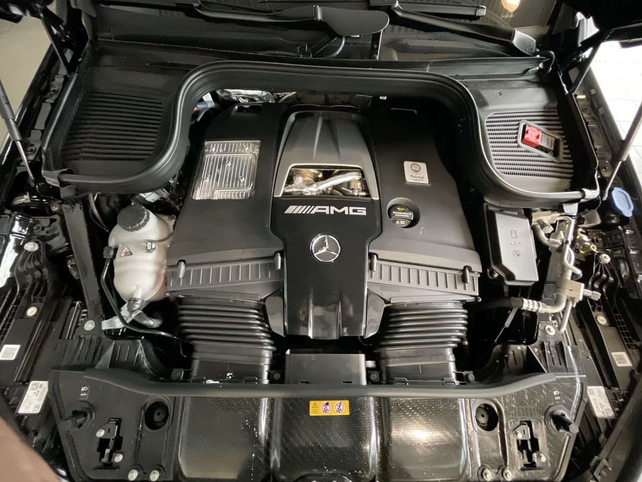 New 2023 Obsidian Black Metallic Mercedes-Benz AMG 63 4MATIC image 19