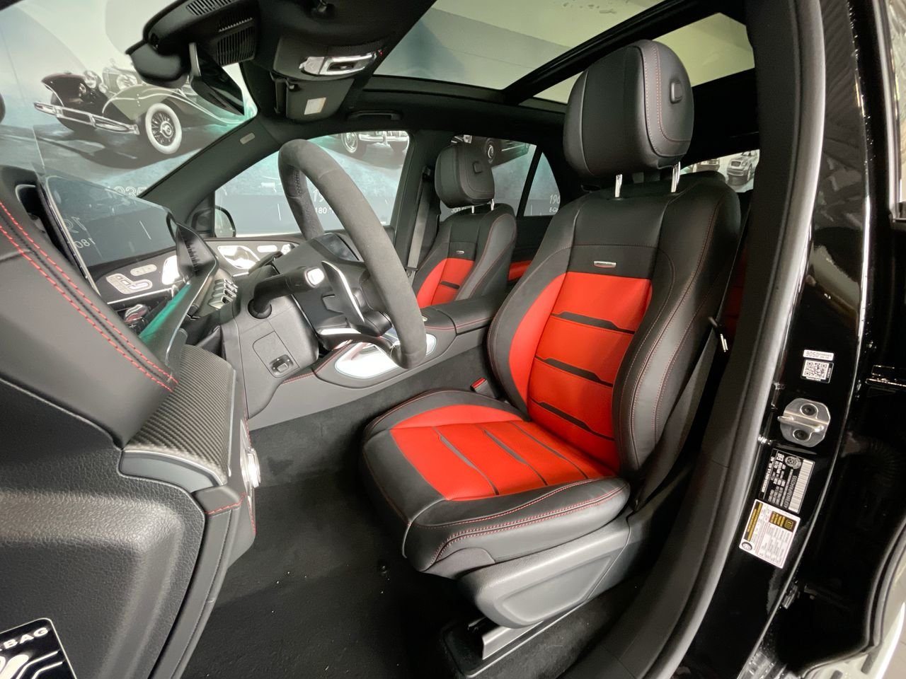 New 2023 Obsidian Black Metallic Mercedes-Benz AMG 63 4MATIC image 20
