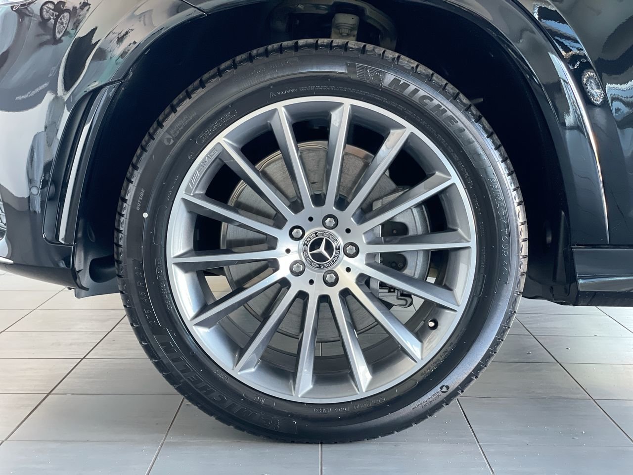 New 2023 Obsidian Black Metallic Mercedes-Benz 450 4MATIC image 18