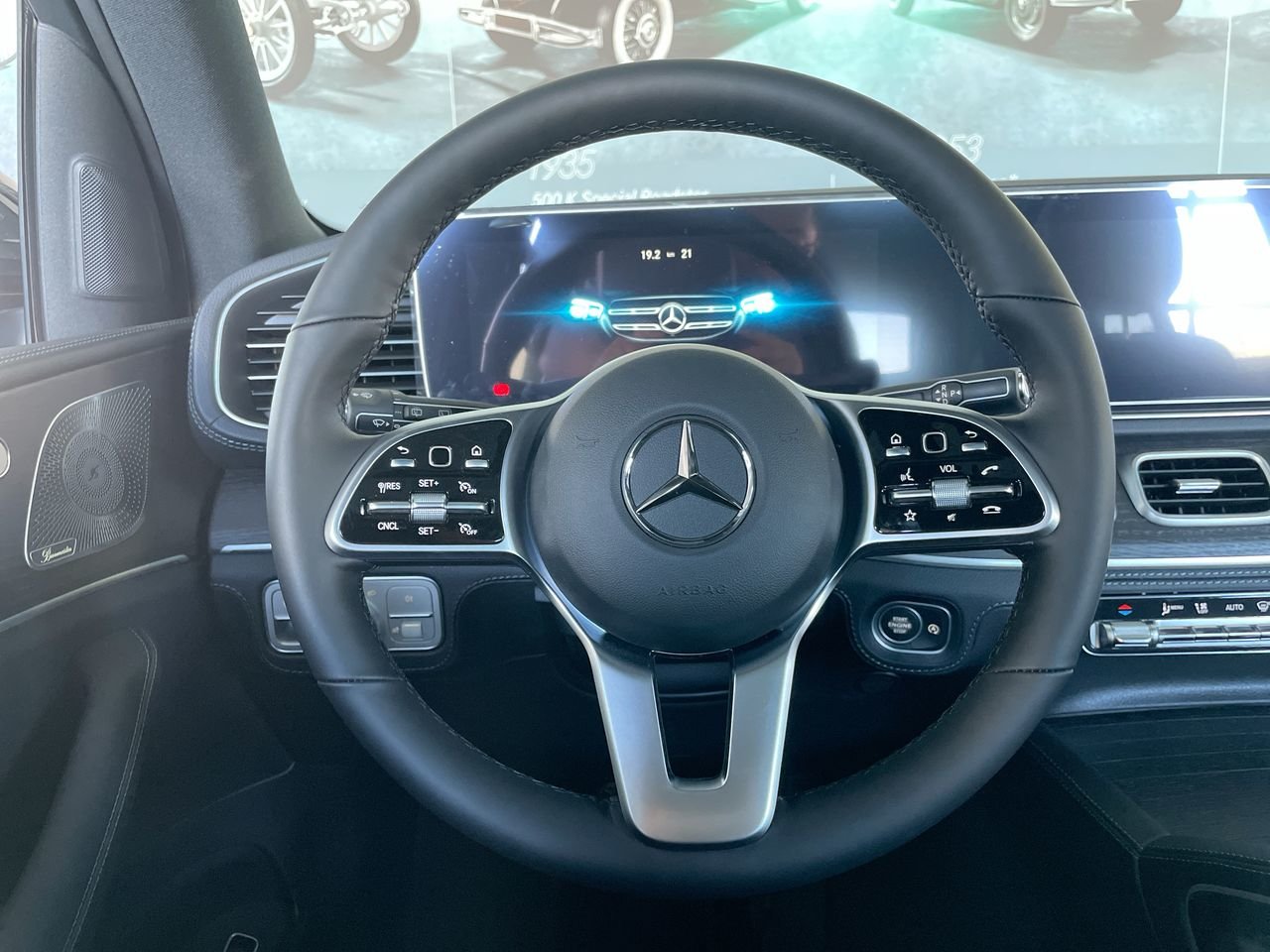 New 2023 Obsidian Black Metallic Mercedes-Benz 450 4MATIC image 23
