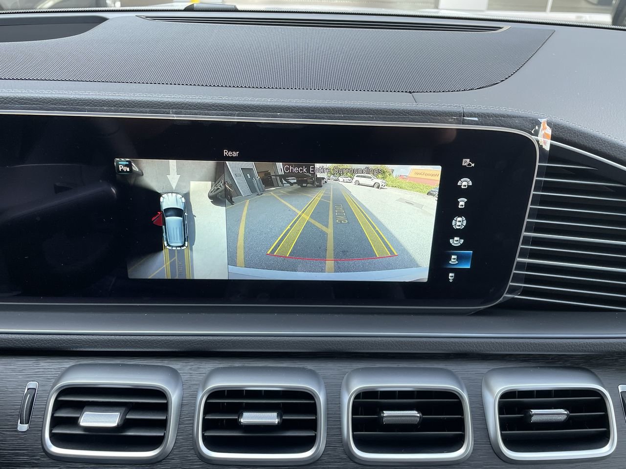 New 2023 Polar White Mercedes-Benz 450 4MATIC image 26