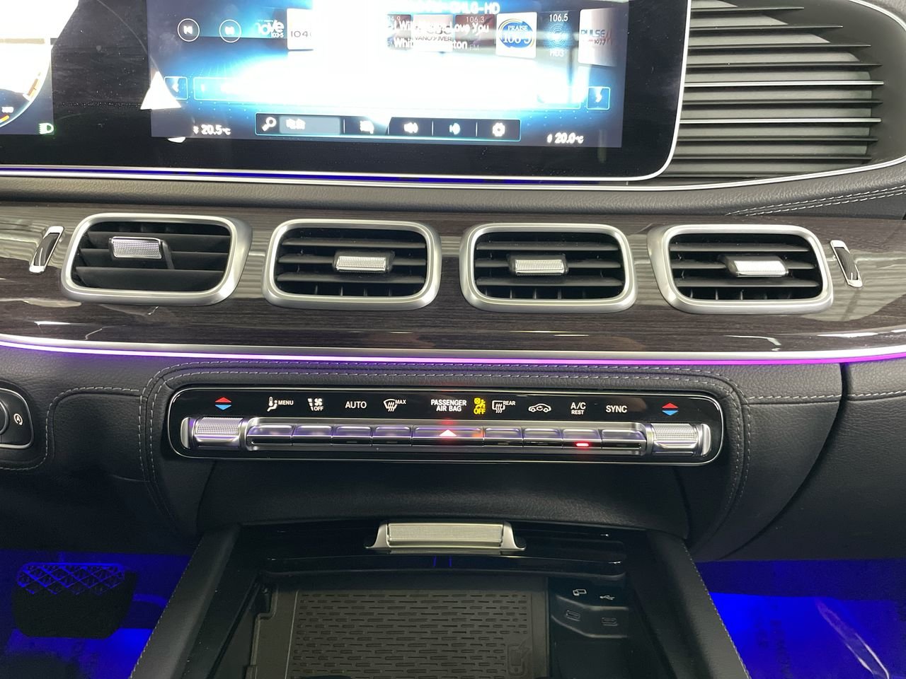 Certified Used 2021 Cavansite Blue Met Mercedes-Benz 4MATIC SUV image 27