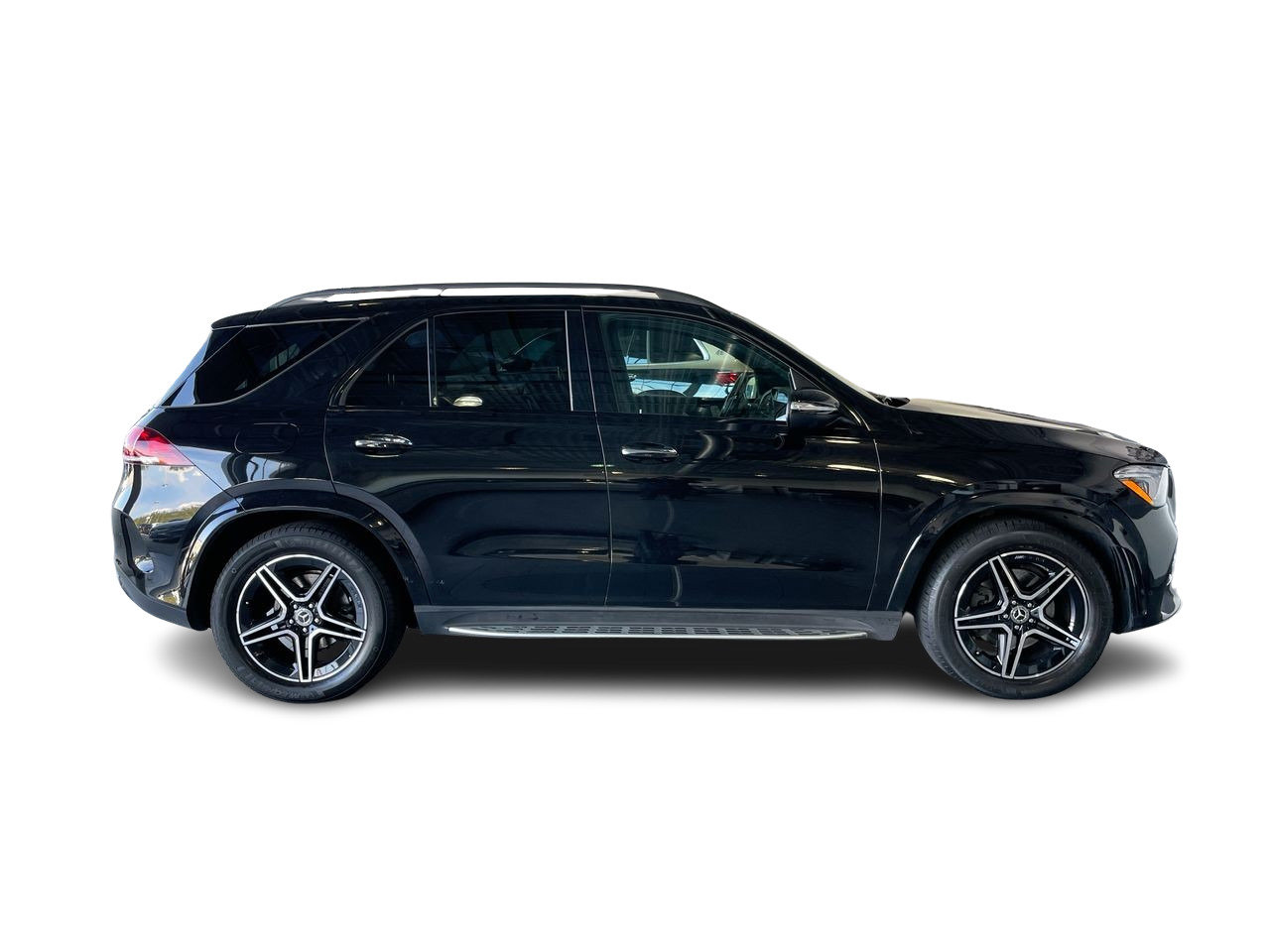 Certified Used 2021 Obsidian Black Met Mercedes-Benz 4MATIC SUV image 15