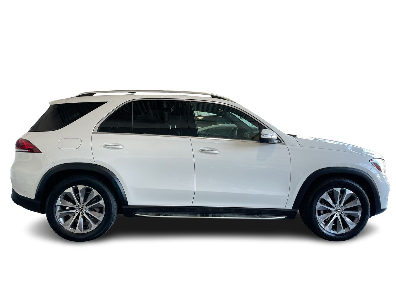 Certified Used 2022 Polar White Mercedes-Benz 4MATIC SUV image 15