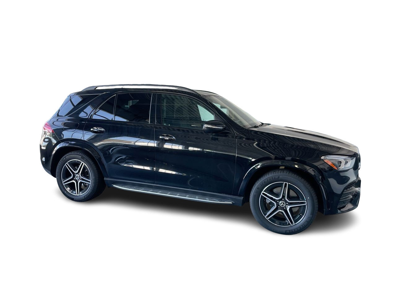 Used 2023 Obsidian Black Metallic Mercedes-Benz 4MATIC SUV image 16