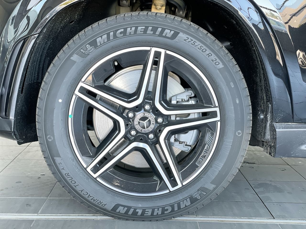Used 2023 Obsidian Black Metallic Mercedes-Benz 4MATIC SUV image 18