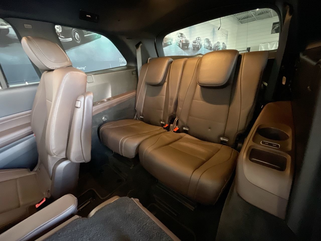 Certified Used 2022 Polar White Mercedes-Benz 4MATIC SUV image 32