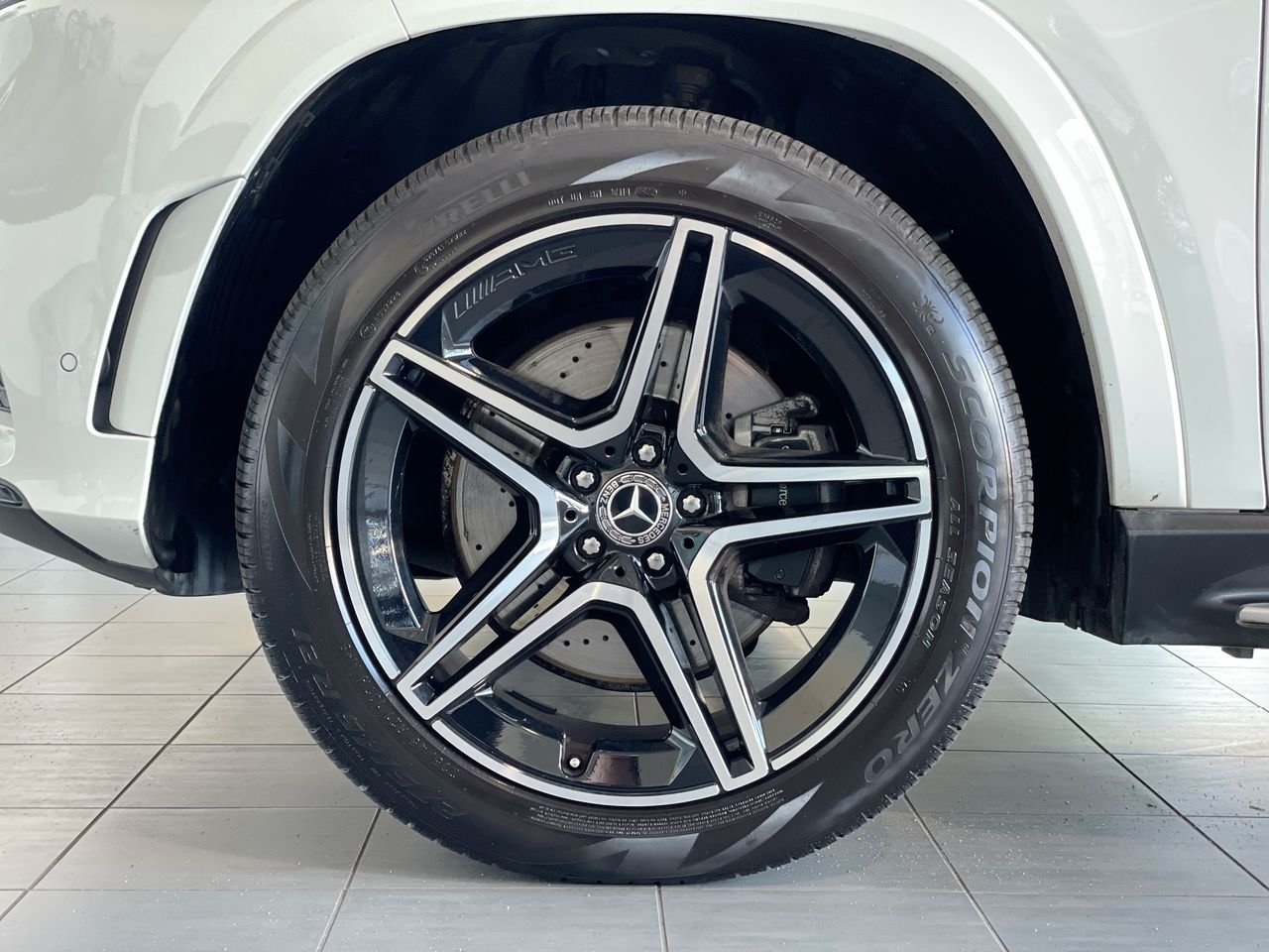 Certified Used 2022 Polar White Mercedes-Benz 4MATIC SUV image 18
