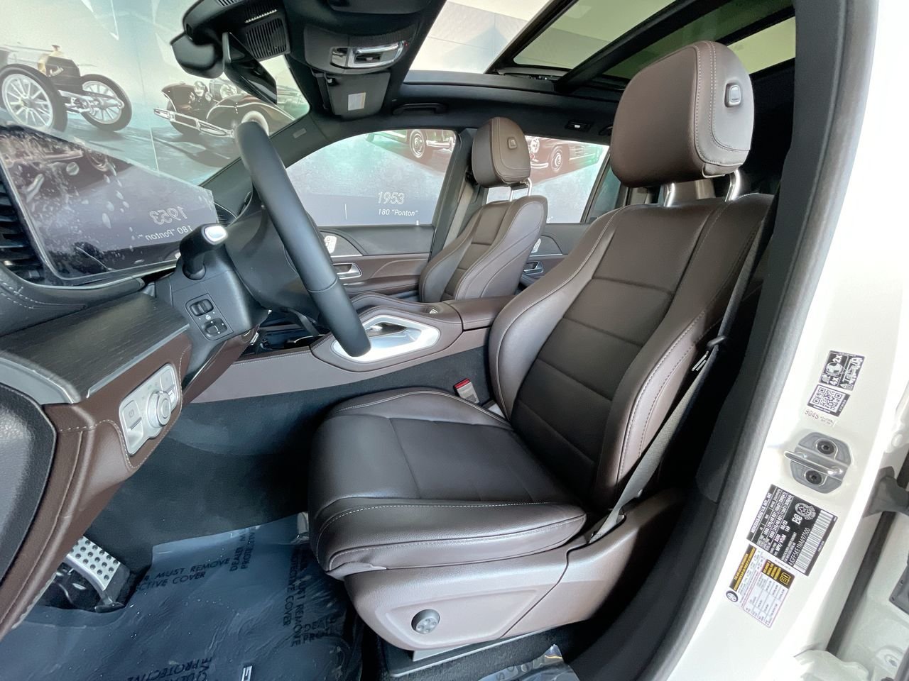 Certified Used 2022 Polar White Mercedes-Benz 4MATIC SUV image 19