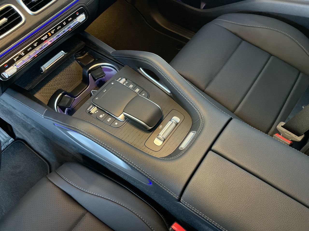 New 2023 Obsidian Black Mercedes-Benz 450 4MATIC image 30