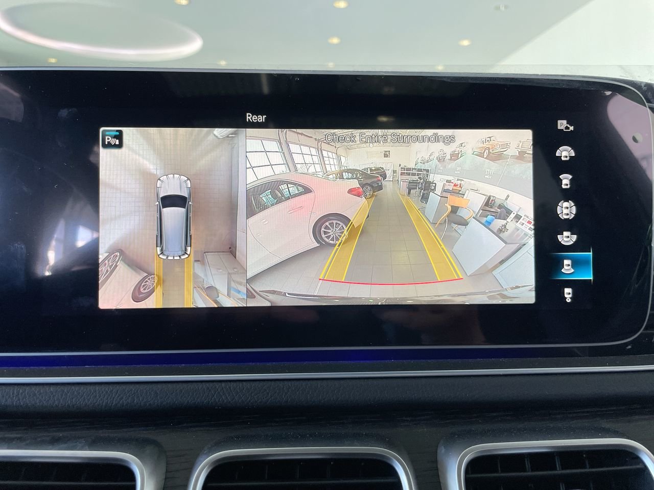 New 2023 Obsidian Black Mercedes-Benz 450 4MATIC image 26