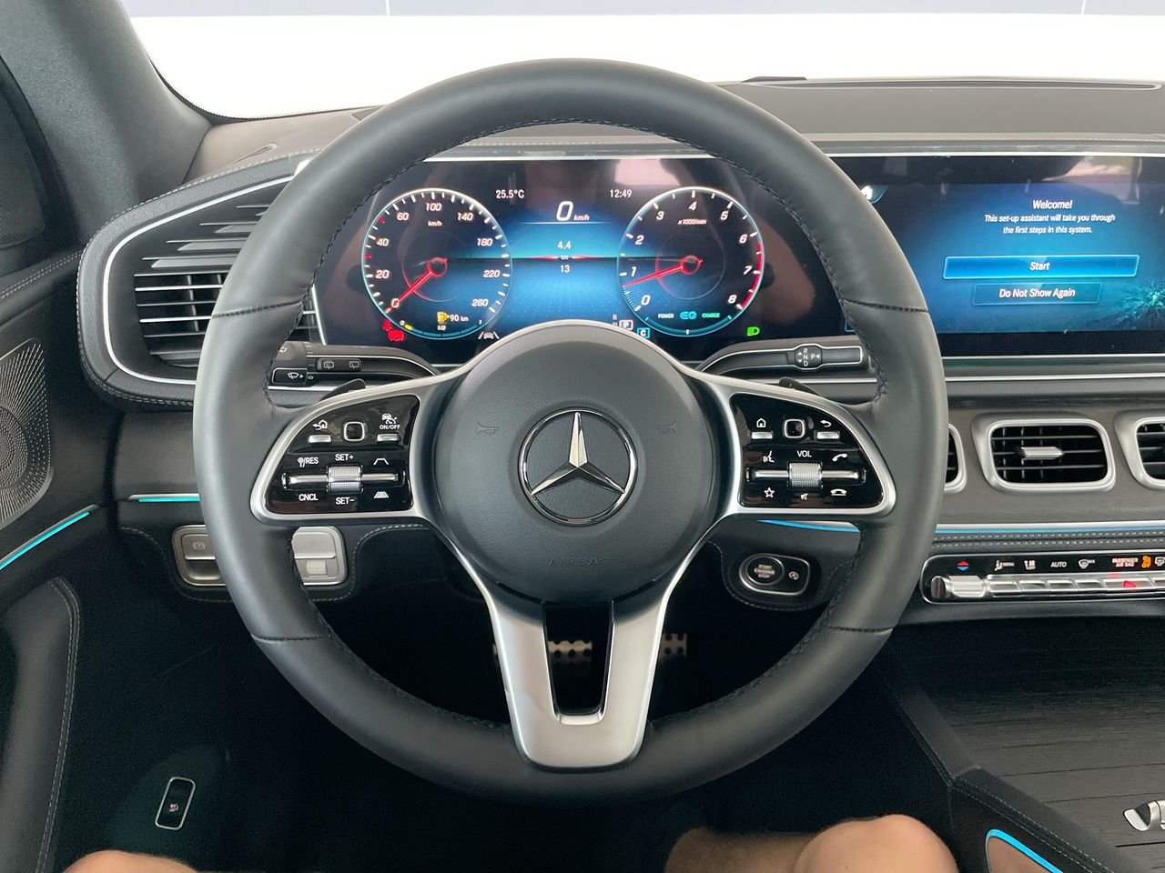 New 2023 Obsidian Black Mercedes-Benz 450 4MATIC image 23
