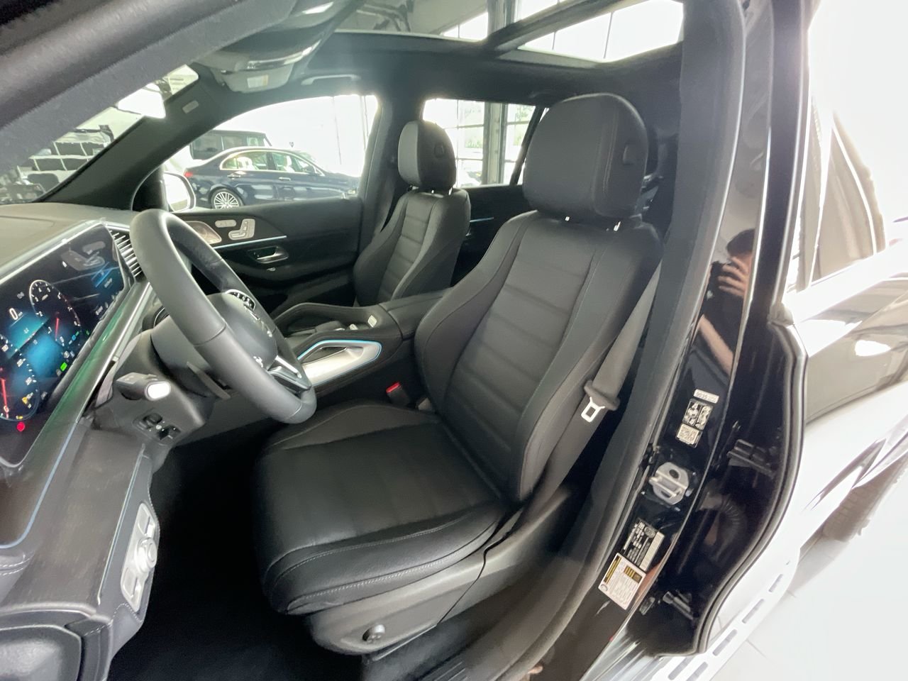 New 2023 Obsidian Black Mercedes-Benz 450 4MATIC image 20
