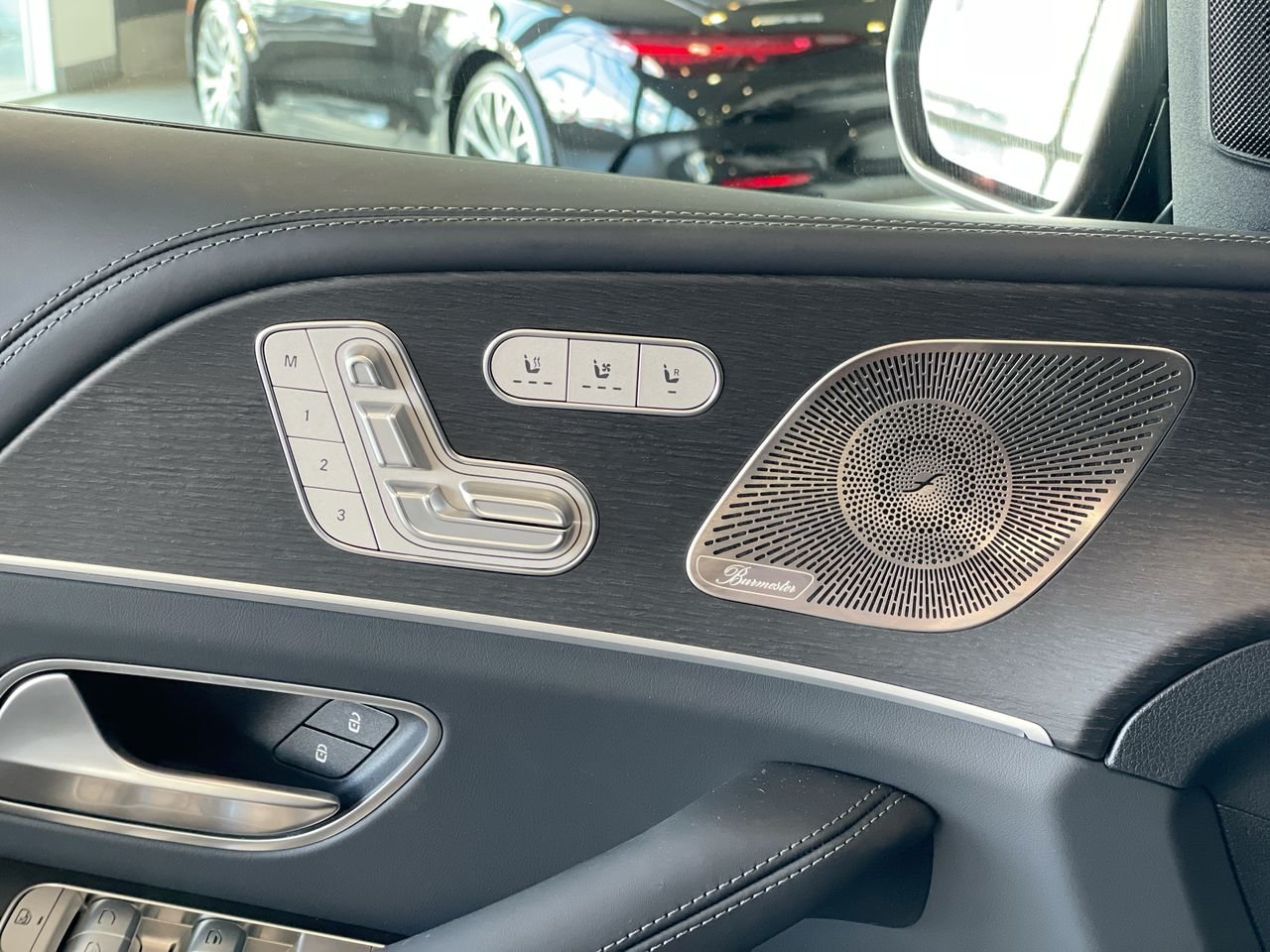 New 2023 Obsidian Black Metallic Mercedes-Benz AMG 63 4MATIC+ image 24