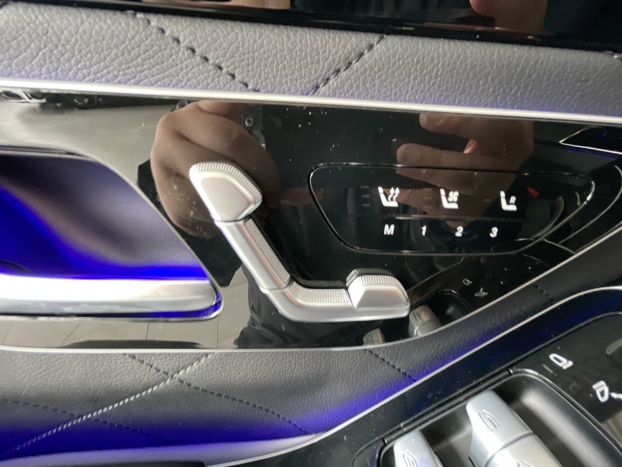 New 2023 Obsidian Black Mercedes-Benz S 580 4MATIC image 22