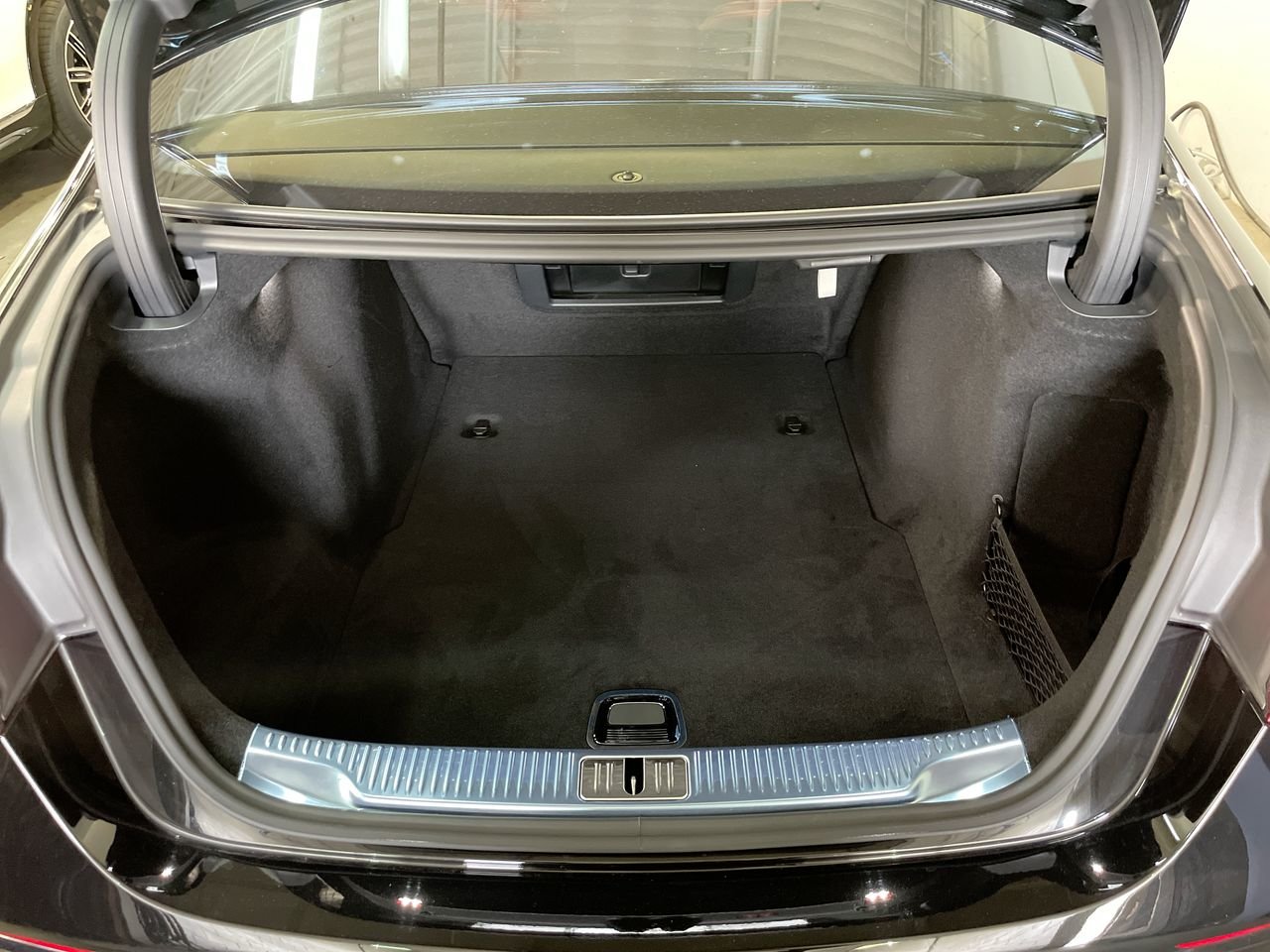 New 2023 Obsidian Black Mercedes-Benz S 580 4MATIC image 19