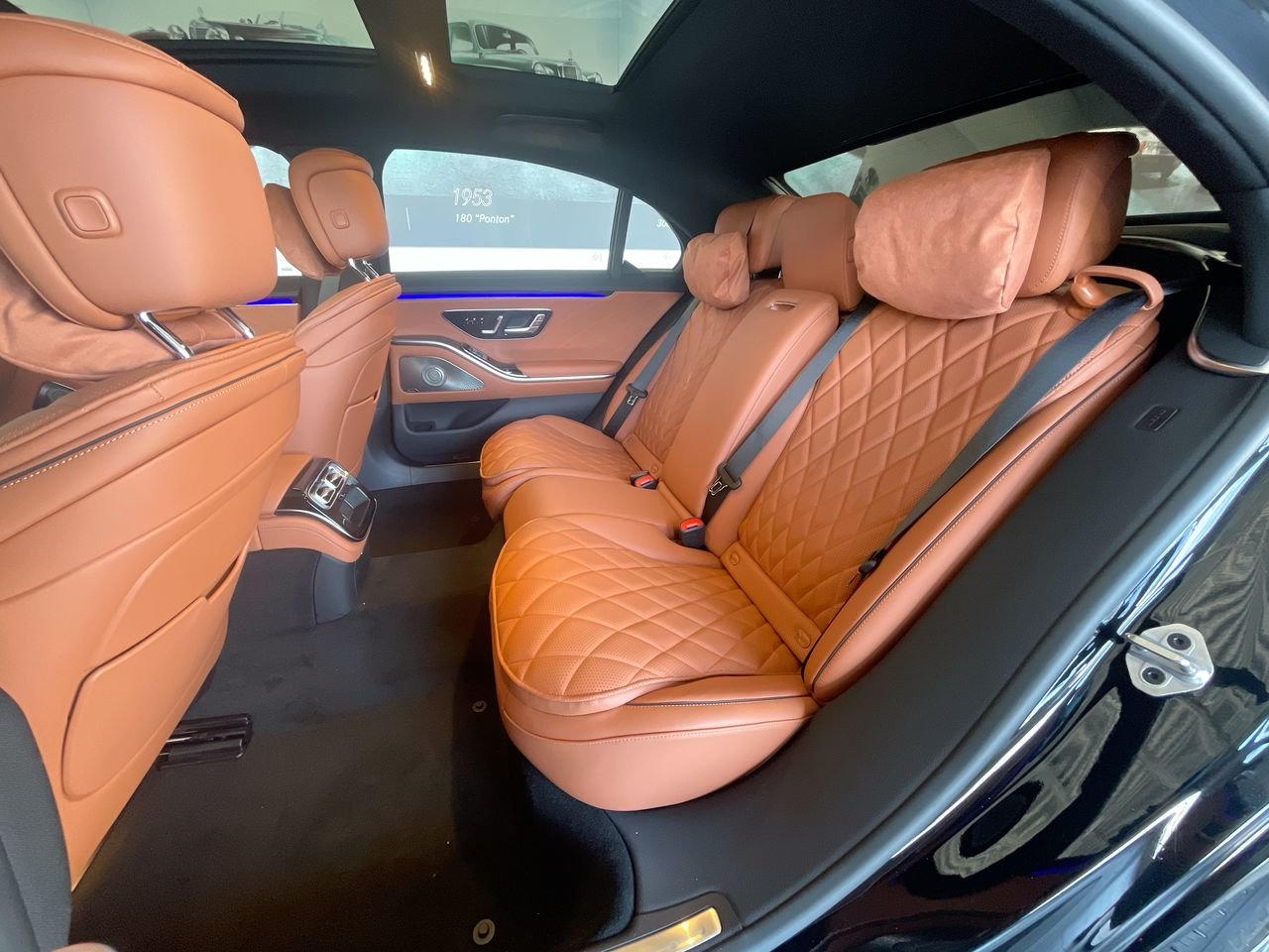 New 2023 Obsidian Black Mercedes-Benz S 580 4MATIC image 34
