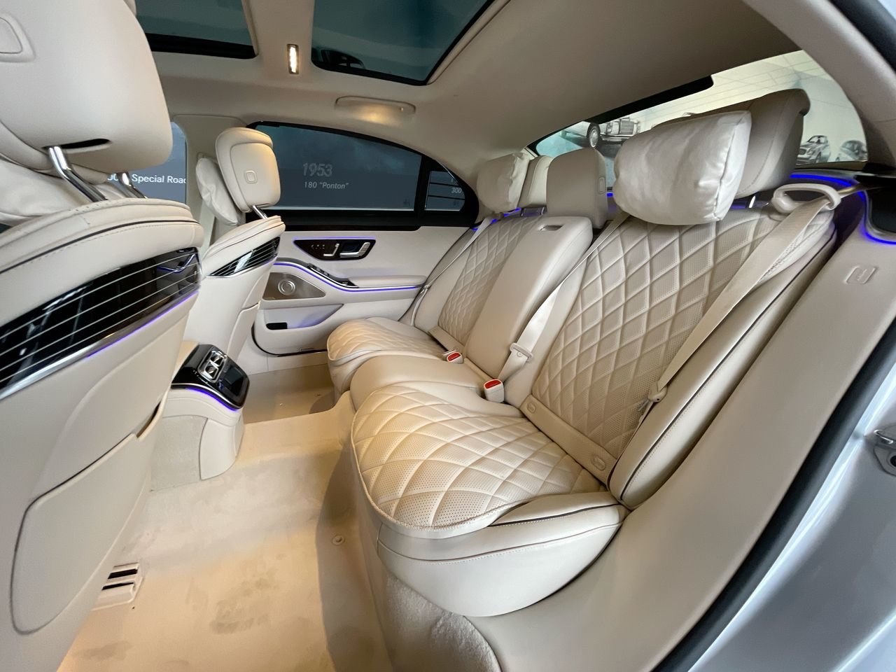 New 2023 High Tech Silver Mercedes-Benz S 580 4MATIC image 34