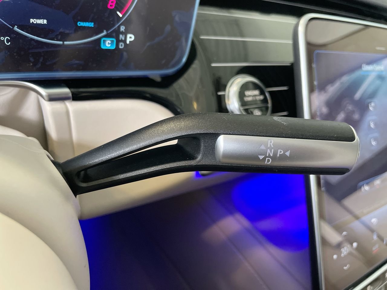 New 2023 High Tech Silver Mercedes-Benz S 580 4MATIC image 31