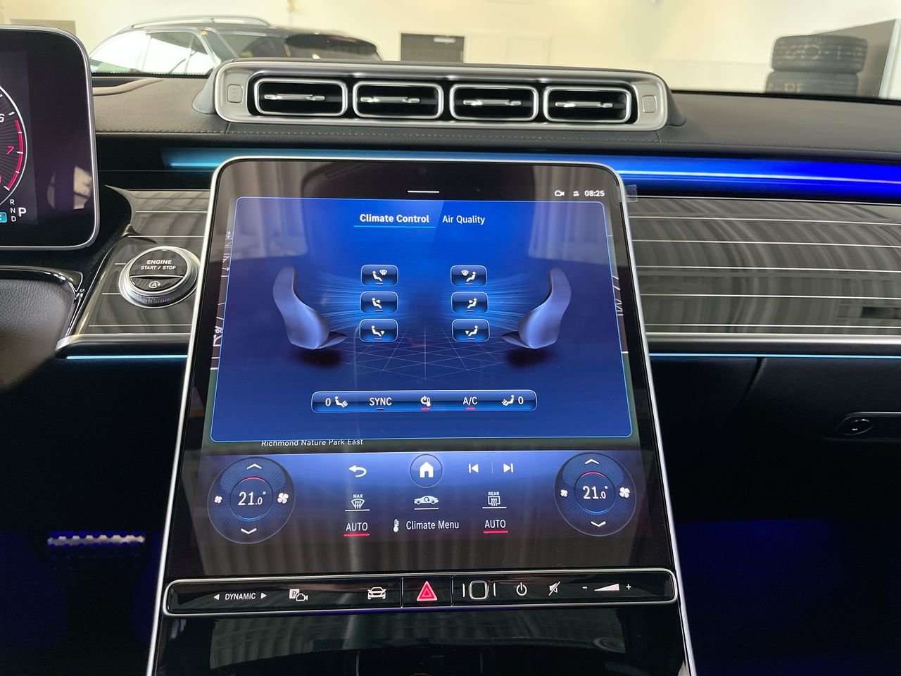 New 2023 MANUFAKTUR Diamond White Mercedes-Benz S 580 4MATIC image 30